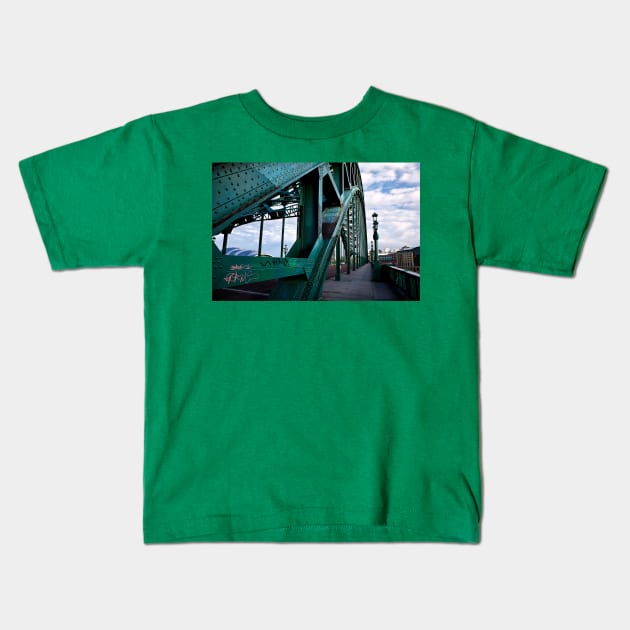 The Tyne Bridge Kids T-Shirt by Violaman